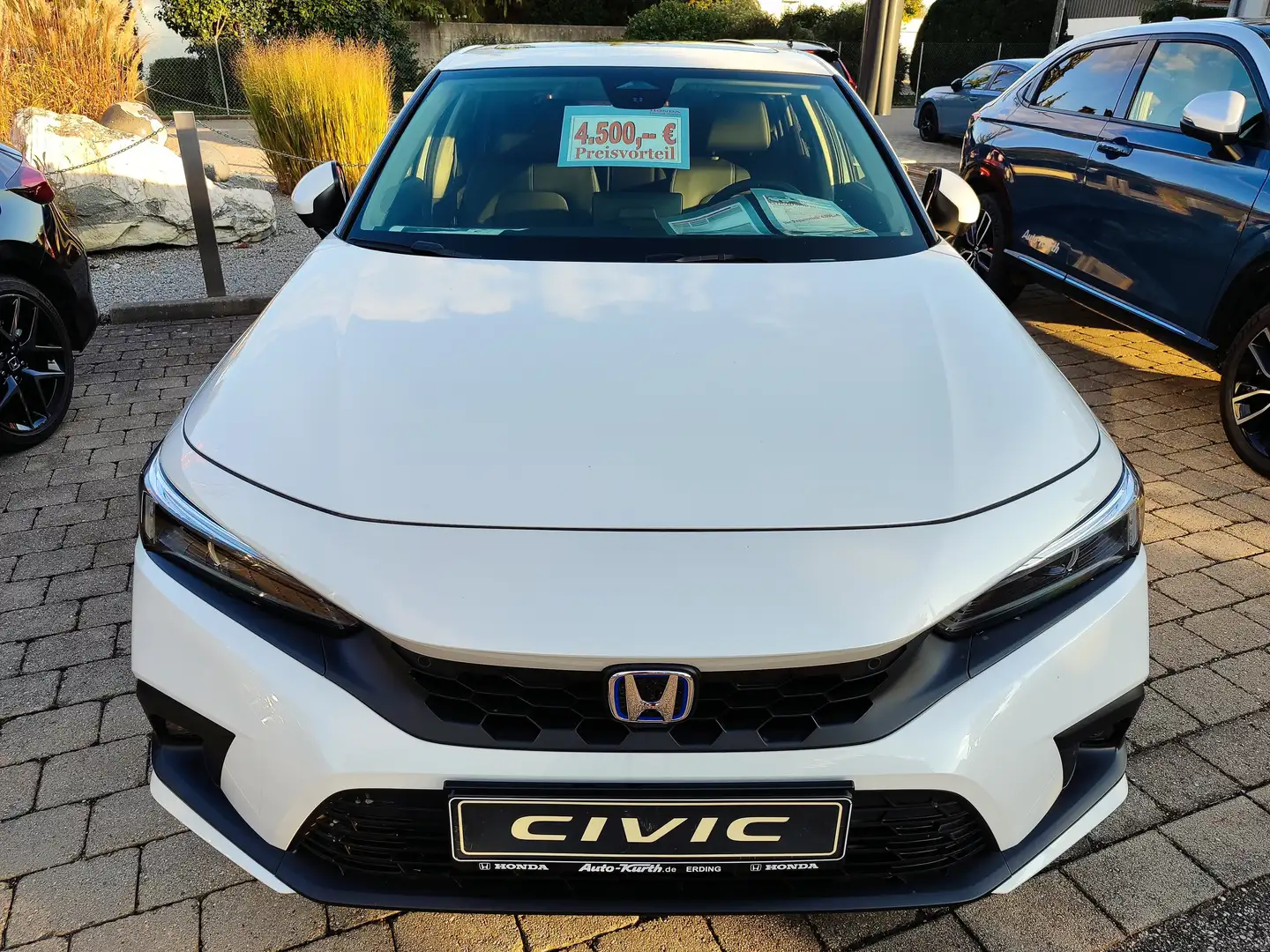 Honda Civic e:HEV 2.0 i-MMD Hybrid Advance - Leder-Navi-SHD Weiß - 2