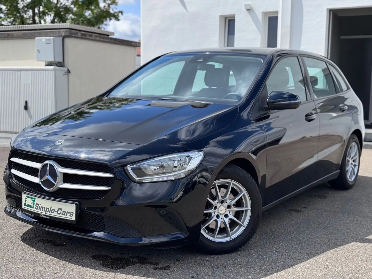 Mercedes-Benz B 180 d *NEW-MODEL*BUSINESS*NAVI*PARKASSIST*MBUX Nero - 1