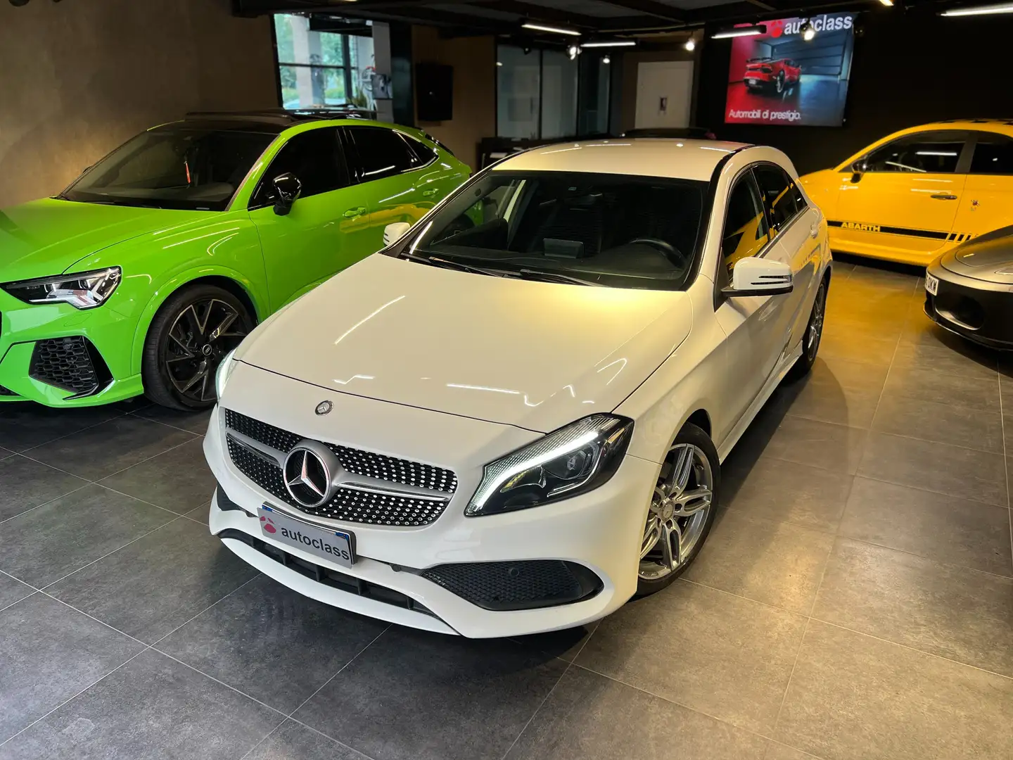 Mercedes-Benz A 250 Classe A - W176 Premium auto Wit - 2