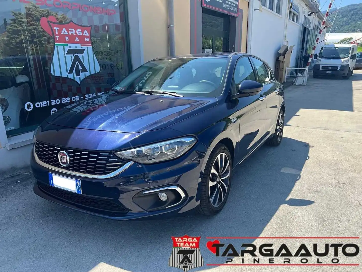 Fiat Tipo 1.3 Mjt S&S 5 porte Lounge Blu/Azzurro - 1