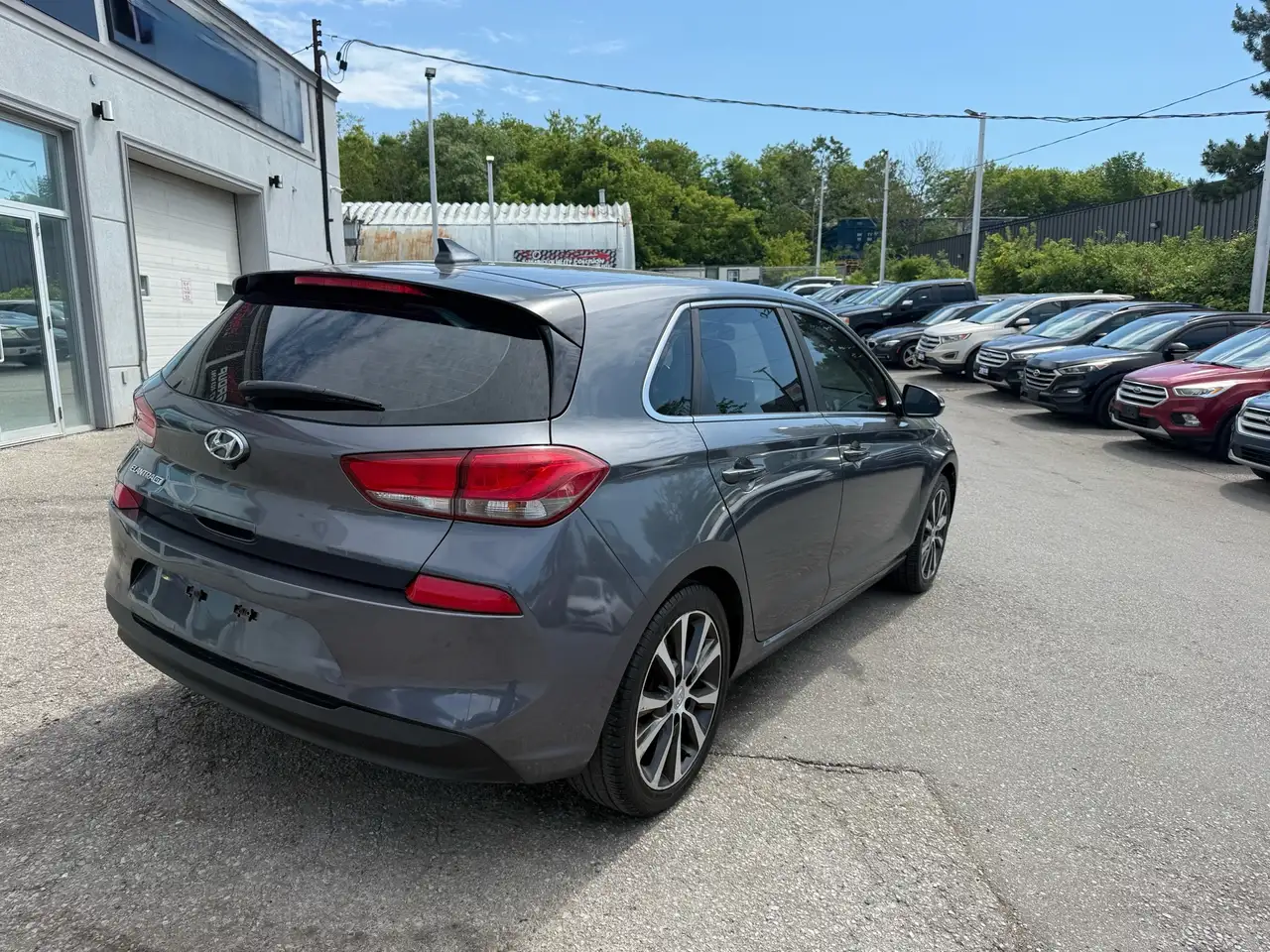 Hyundai ELANTRA снимка Hyundai ELANTRA