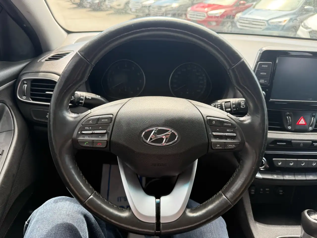 Hyundai ELANTRA снимка Hyundai ELANTRA
