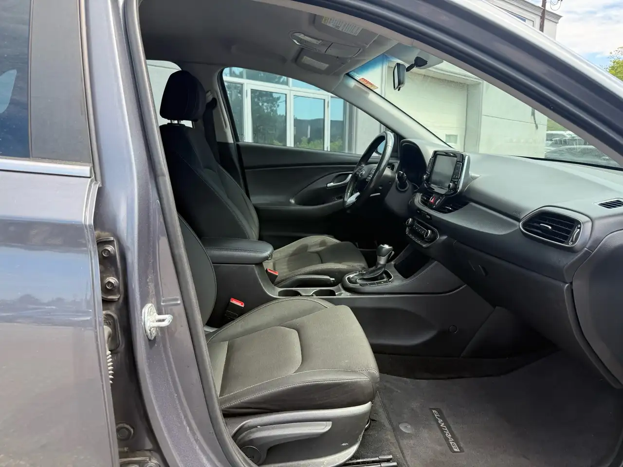 Hyundai ELANTRA снимка Hyundai ELANTRA