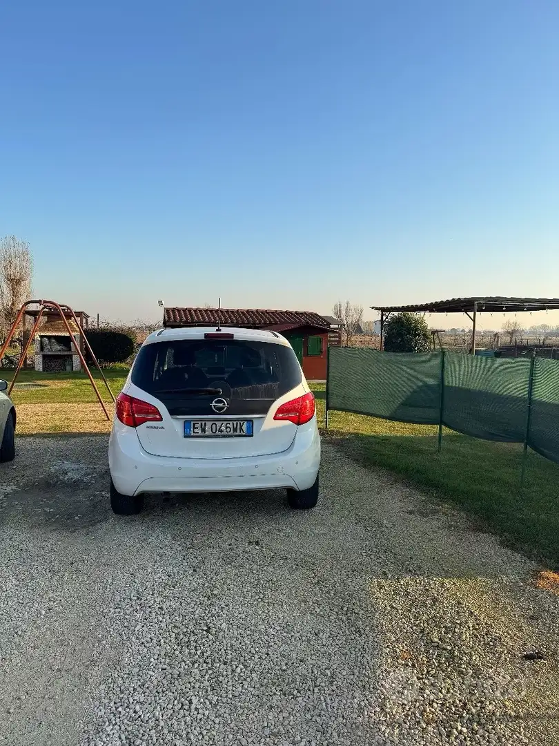 Opel Meriva 1.4t Cosmo Gpl-tech 120cv - 2