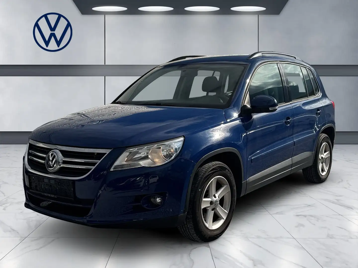 Volkswagen Tiguan Track 4Motion Bleu - 1