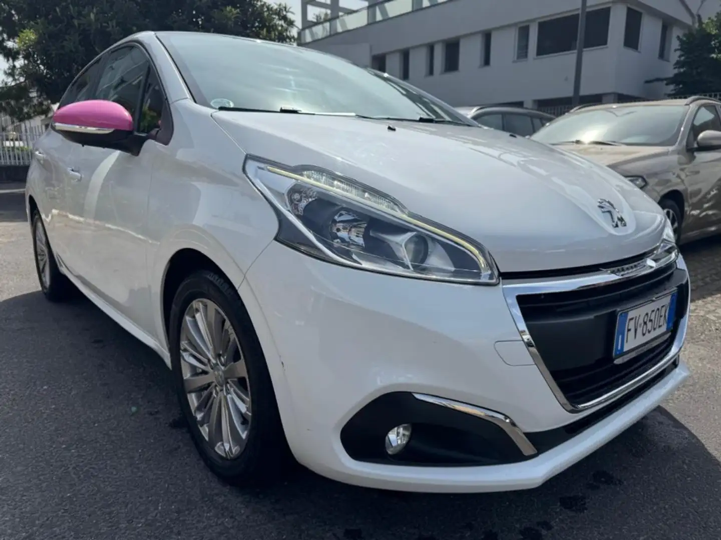Peugeot 208 1.2 PureTech 82CV S&S 5 porte Bianco - 2