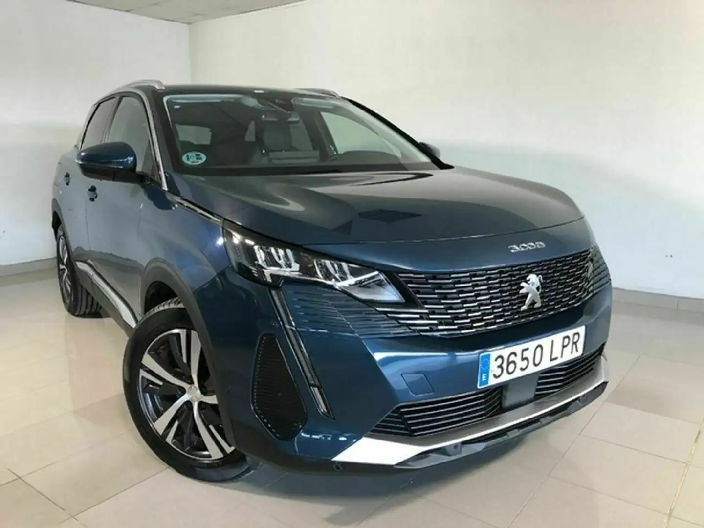 Peugeot 3008 1.2 PureTech S&S Allure 130 Blau - 2