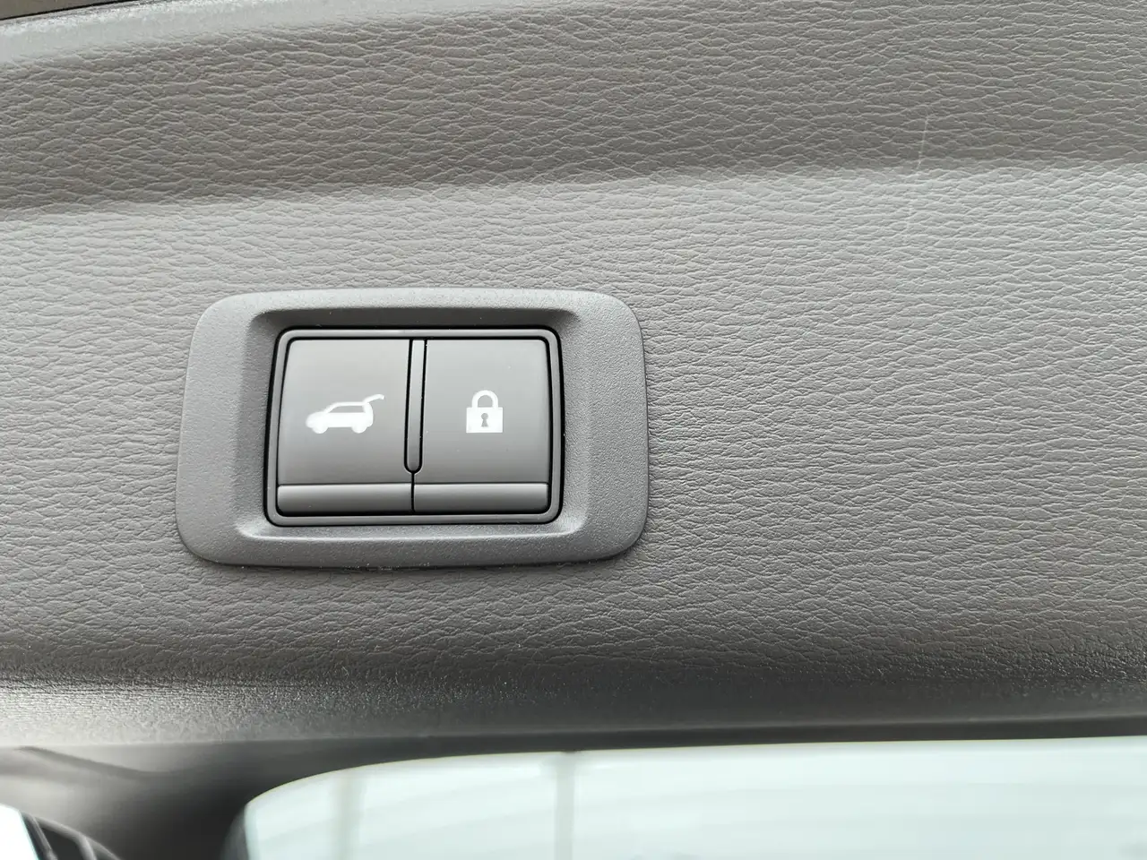 Mitsubishi Outlander снимка Mitsubishi Outlander