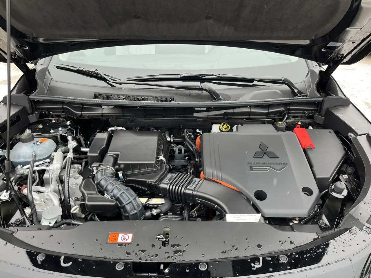 Mitsubishi Outlander снимка Mitsubishi Outlander