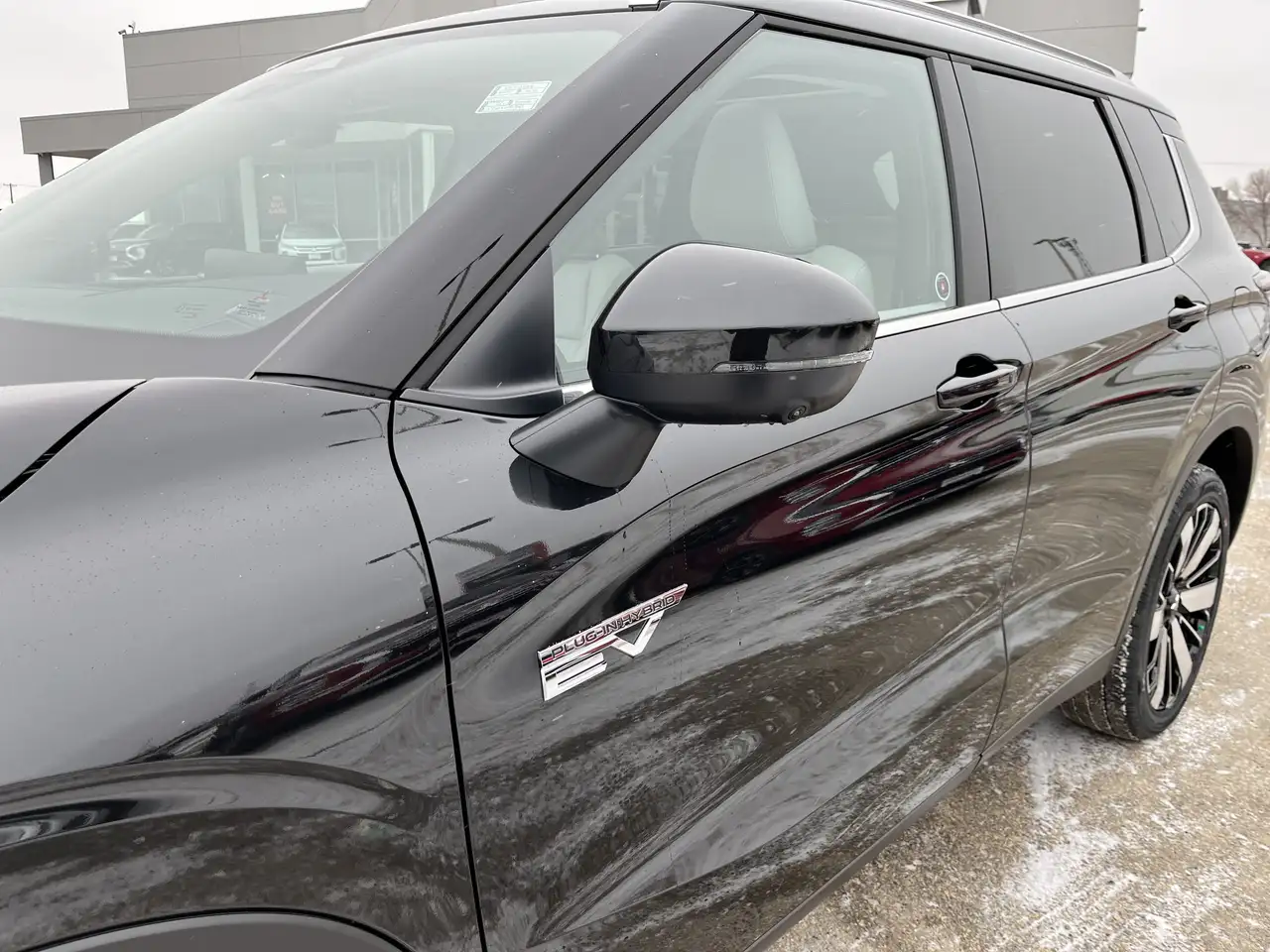 Mitsubishi Outlander снимка Mitsubishi Outlander