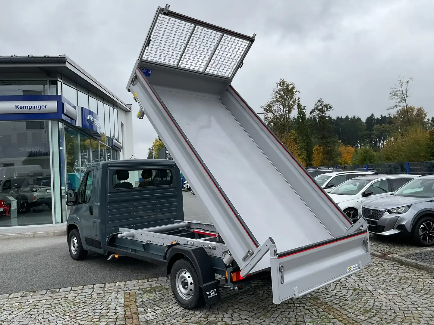 Peugeot Boxer 3 Seiten Kipper  335 L3 BlueHDi140 Grau - 2