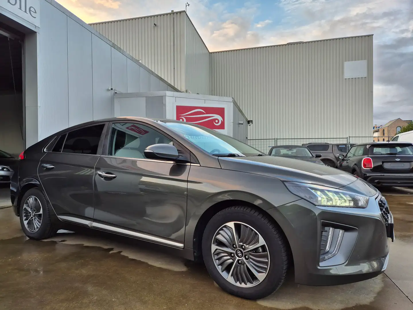 Hyundai IONIQ 1.6 GDi 165cv Plug-in Hybrid 48.896 km !! 2021 !! Grau - 1