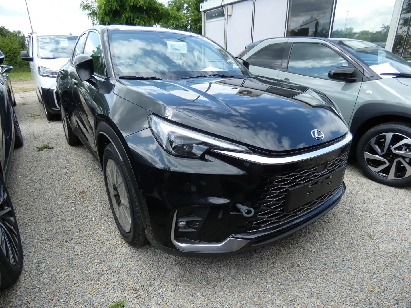 Lexus LBX 1,5 Liter VVT-iE Elegant Black Edition 4x2 Schwarz - 2