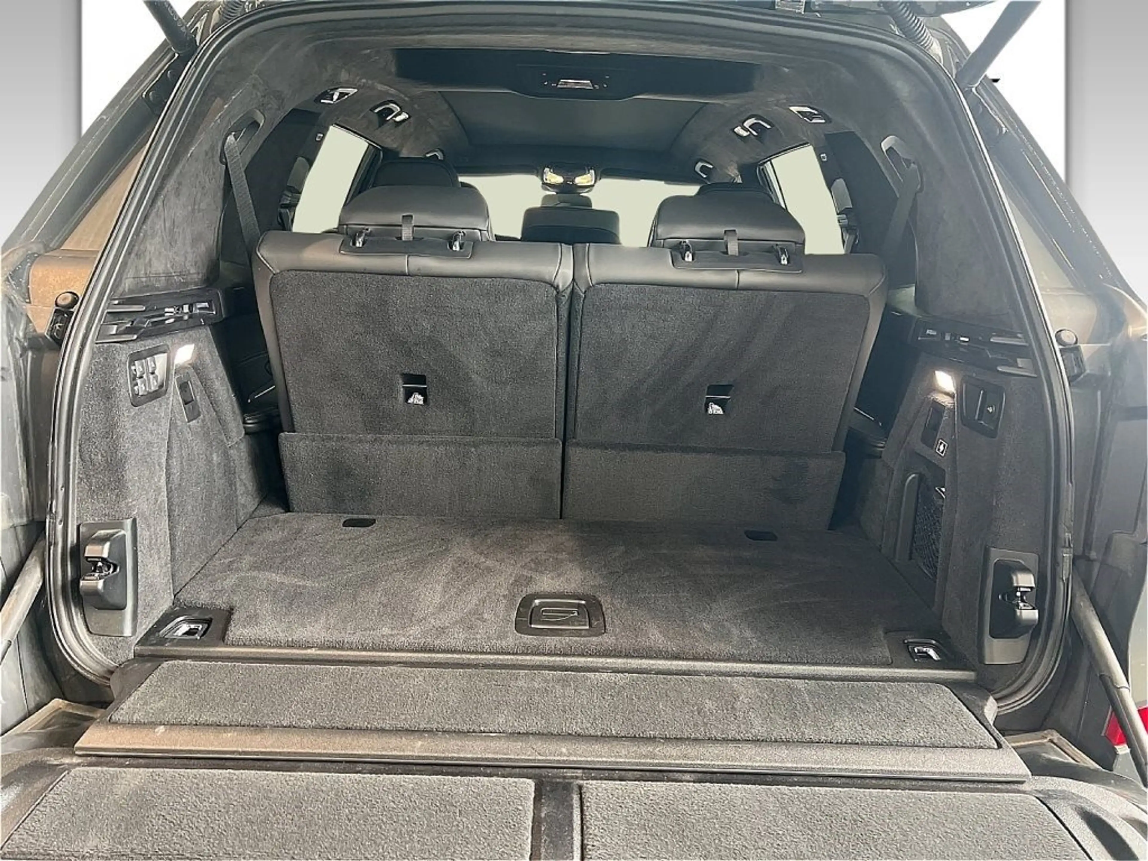 BMW X7 xDrive40d M Sport — photo 12