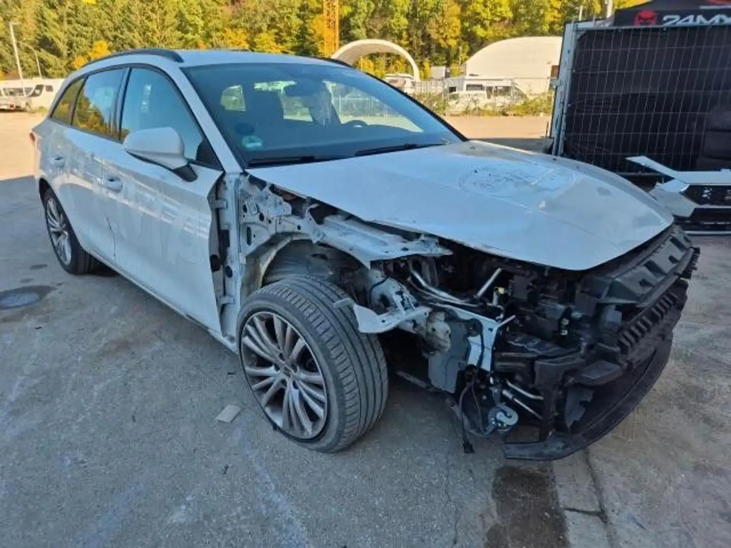 SEAT Leon |ST|1.5 TSI|85kW|Style|3-Zonen|Tempo|UNFALL Weiß - 2