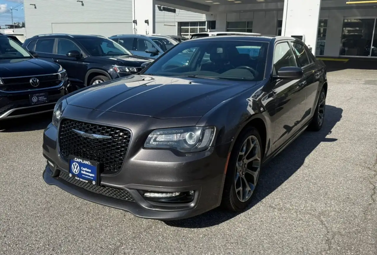 2018 Chrysler 300