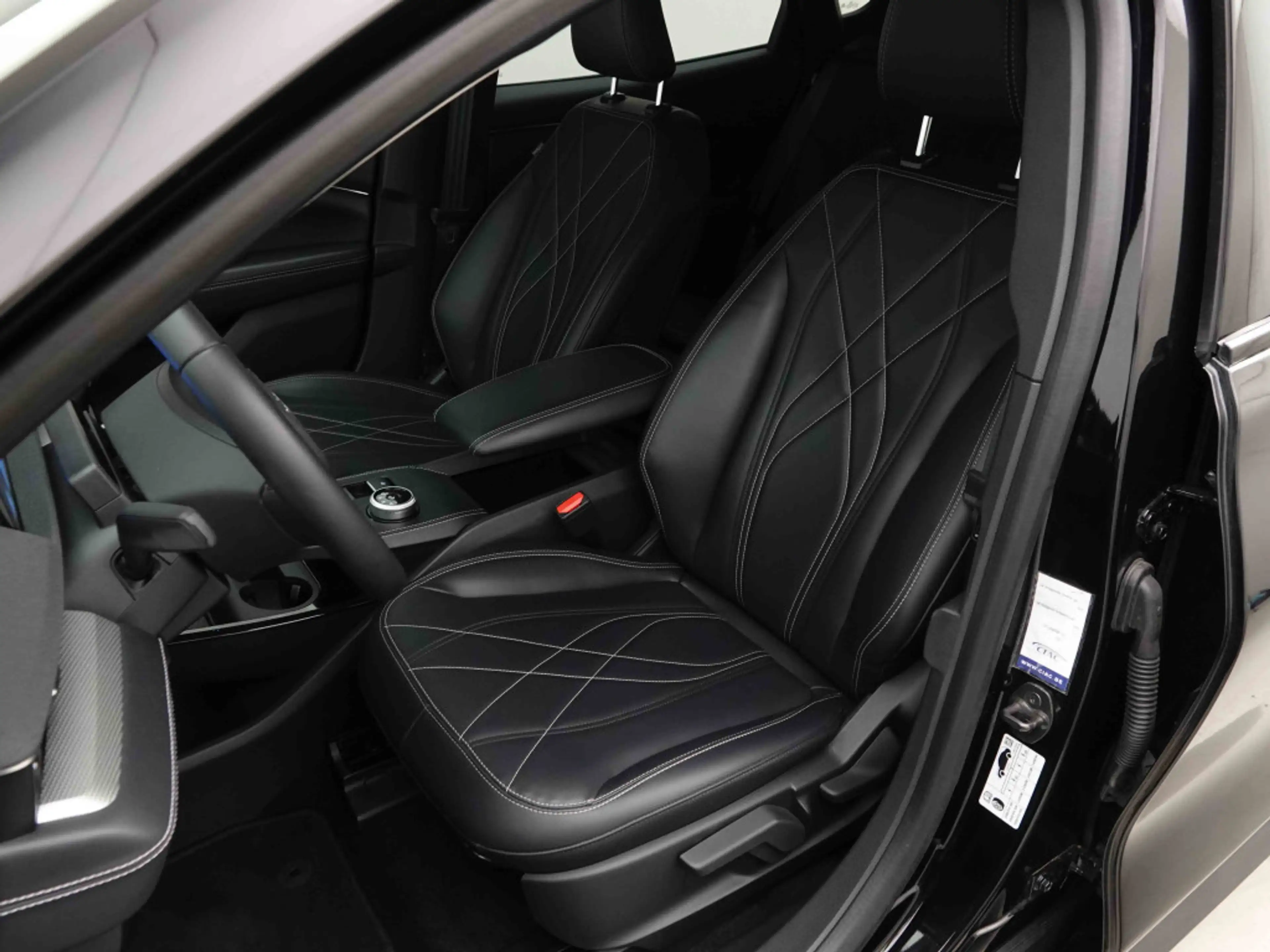 Ford Mustang Mach-E 72 kWh 301pk | 470 Km Range | Leather | GPS | 360Cam | LED | KeyLess — photo 8
