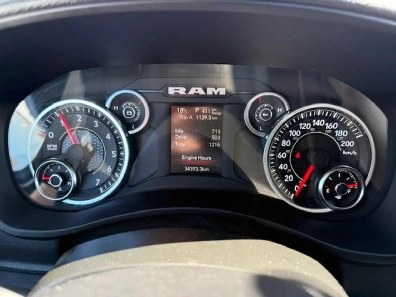 RAM 3500 снимка RAM 3500