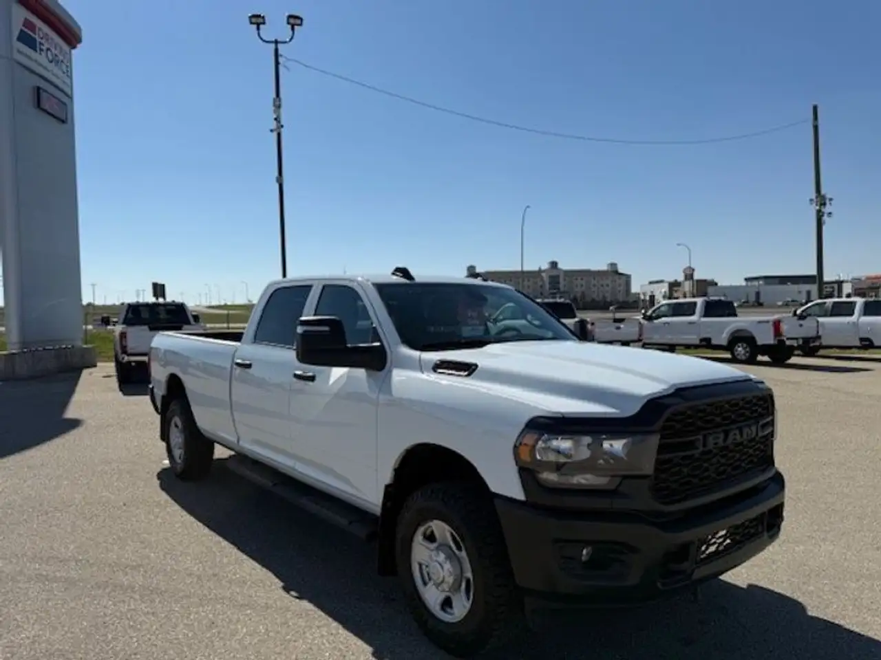 RAM 3500 снимка RAM 3500