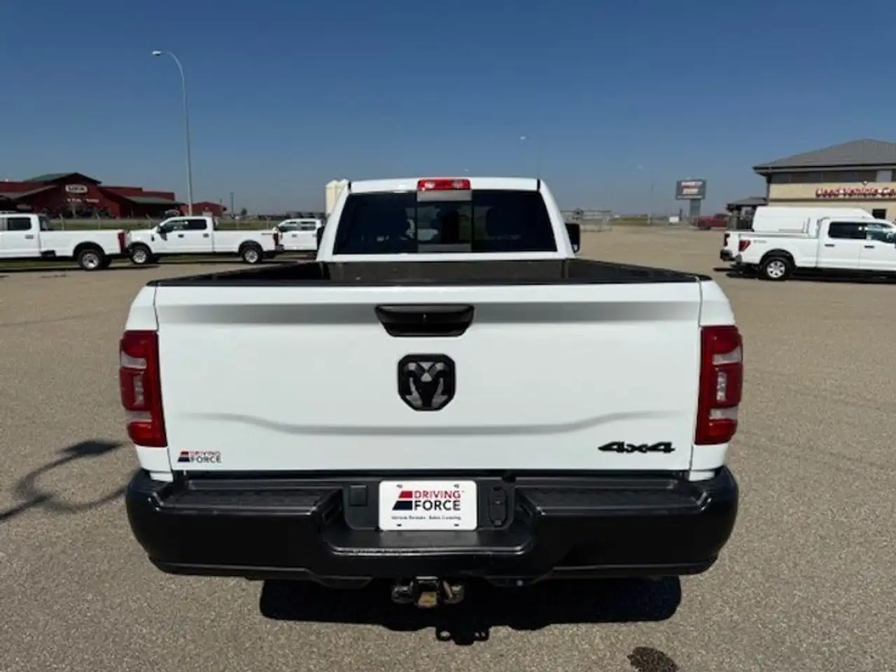 RAM 3500 снимка RAM 3500