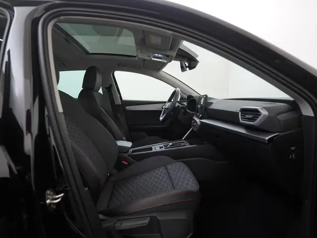 Seat Leon view 3