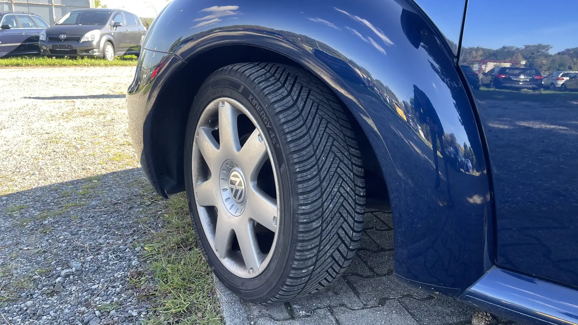Volkswagen New Beetle 2.0 Highline - Automatik, Leder, TÜV 5/27 - Blau - 2