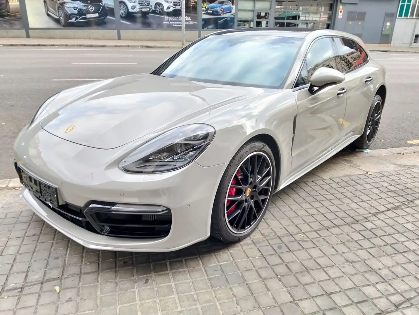 Porsche Panamera GTS Aut. Gris - 1