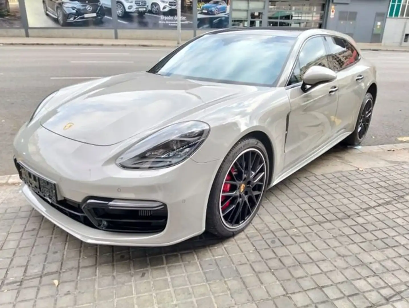 Porsche Panamera GTS Aut. Gris - 1