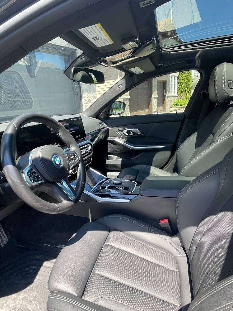2023 BMW 3 Series 330e xDrive M Sports Pro thumb 15