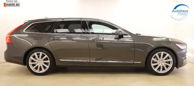 Volvo V90 view 5