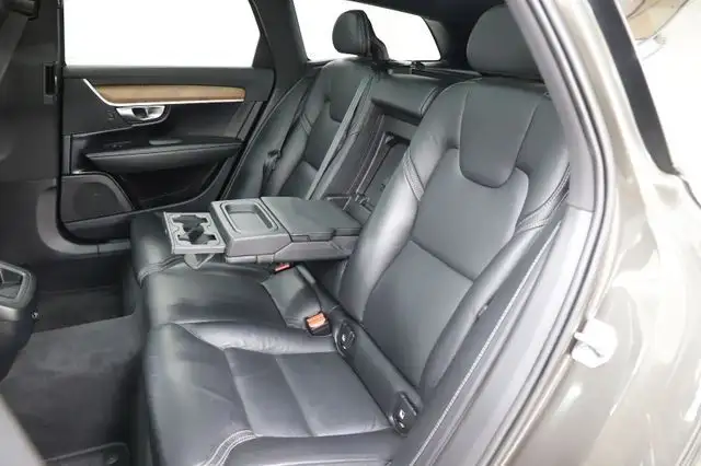 Volvo V90 view 14