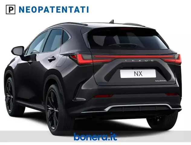 Lexus NX view 3