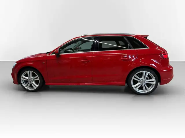 Audi A3 view 11