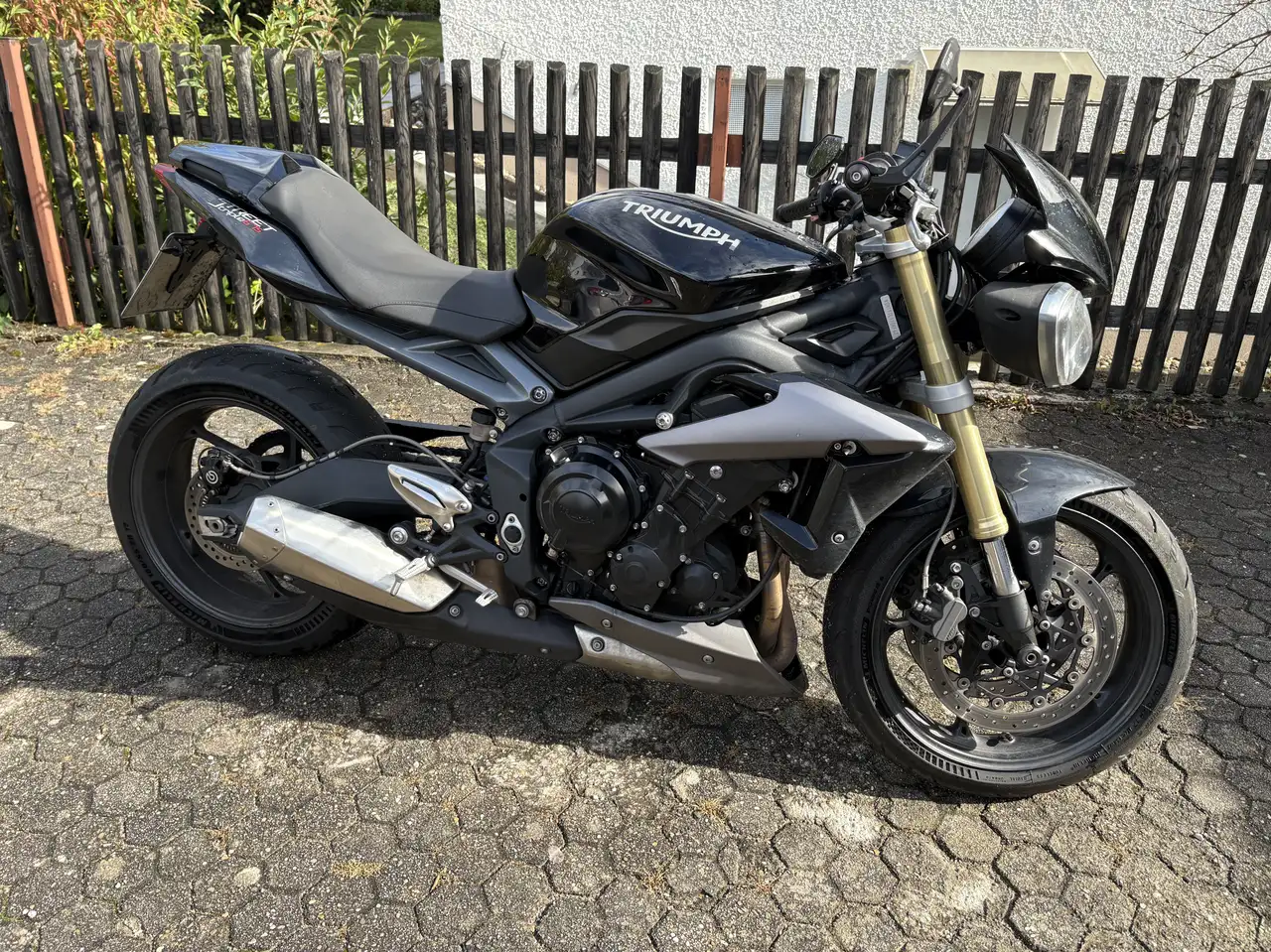 Triumph Street Triple 675