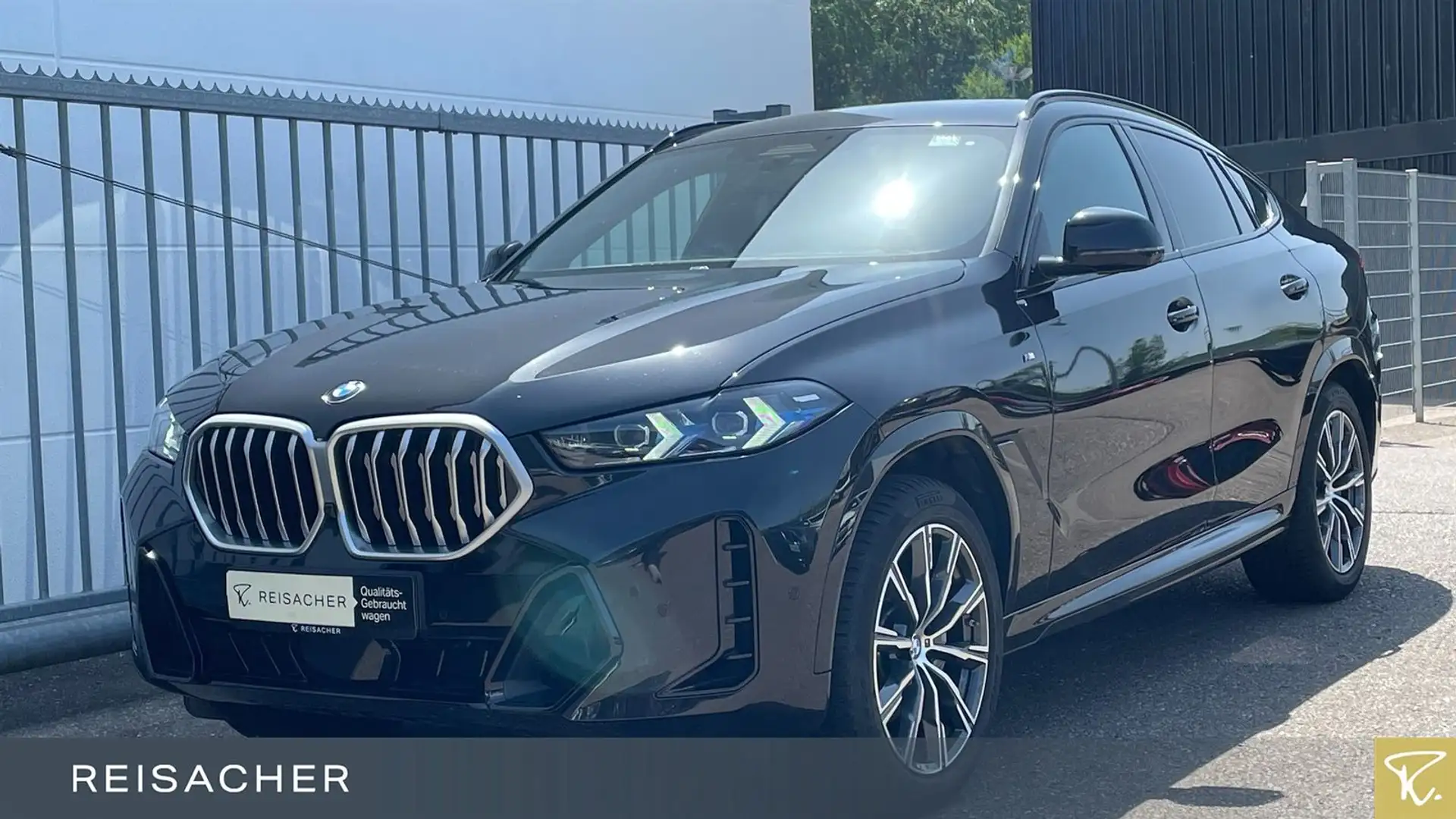 BMW X6 xDrive40d A Pano,AHK,DAProf,HUD,St.hz, Schwarz - 1