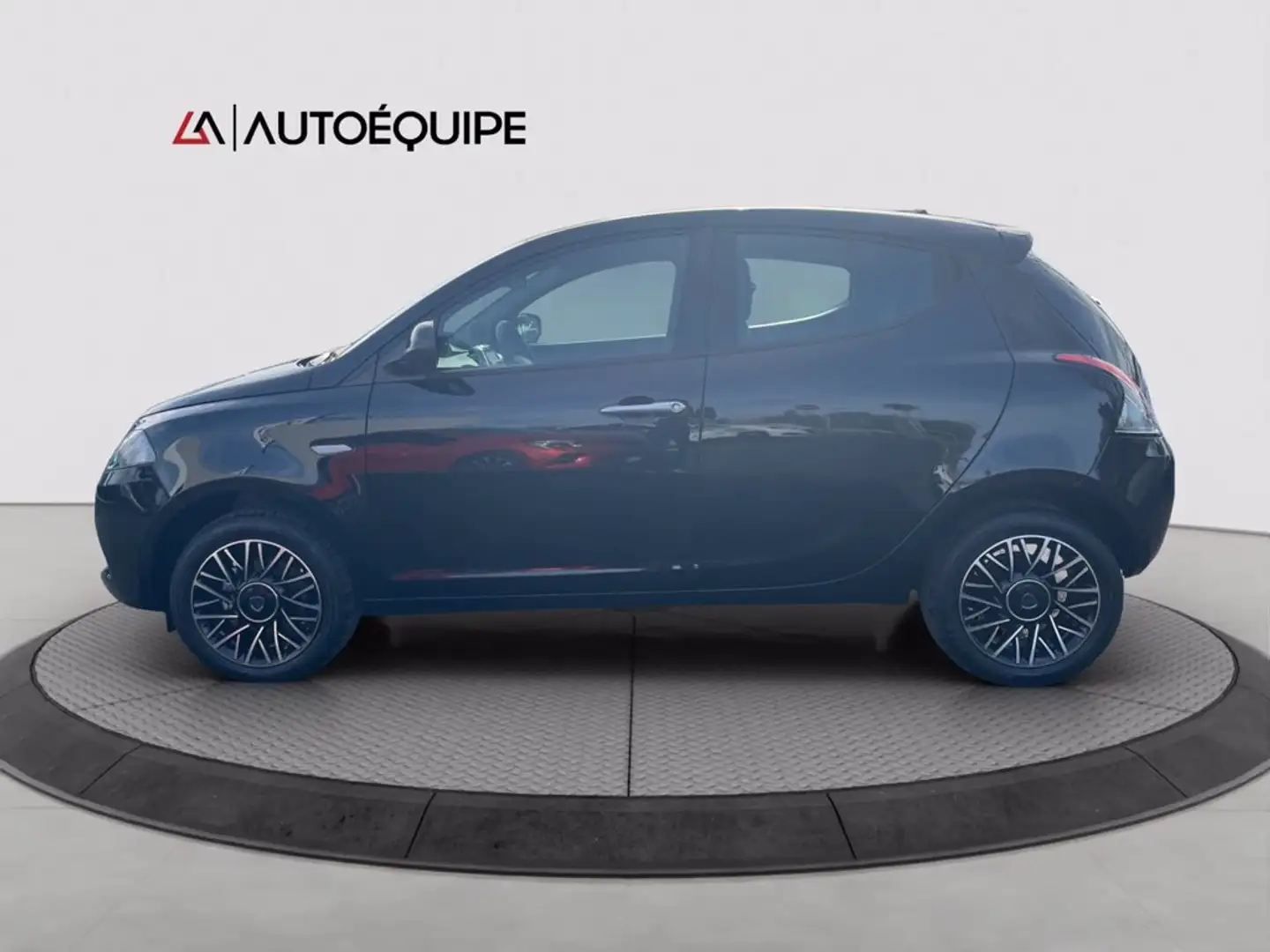 Lancia Ypsilon 1.0 firefly hybrid Platino s&s 70cv Nero - 2