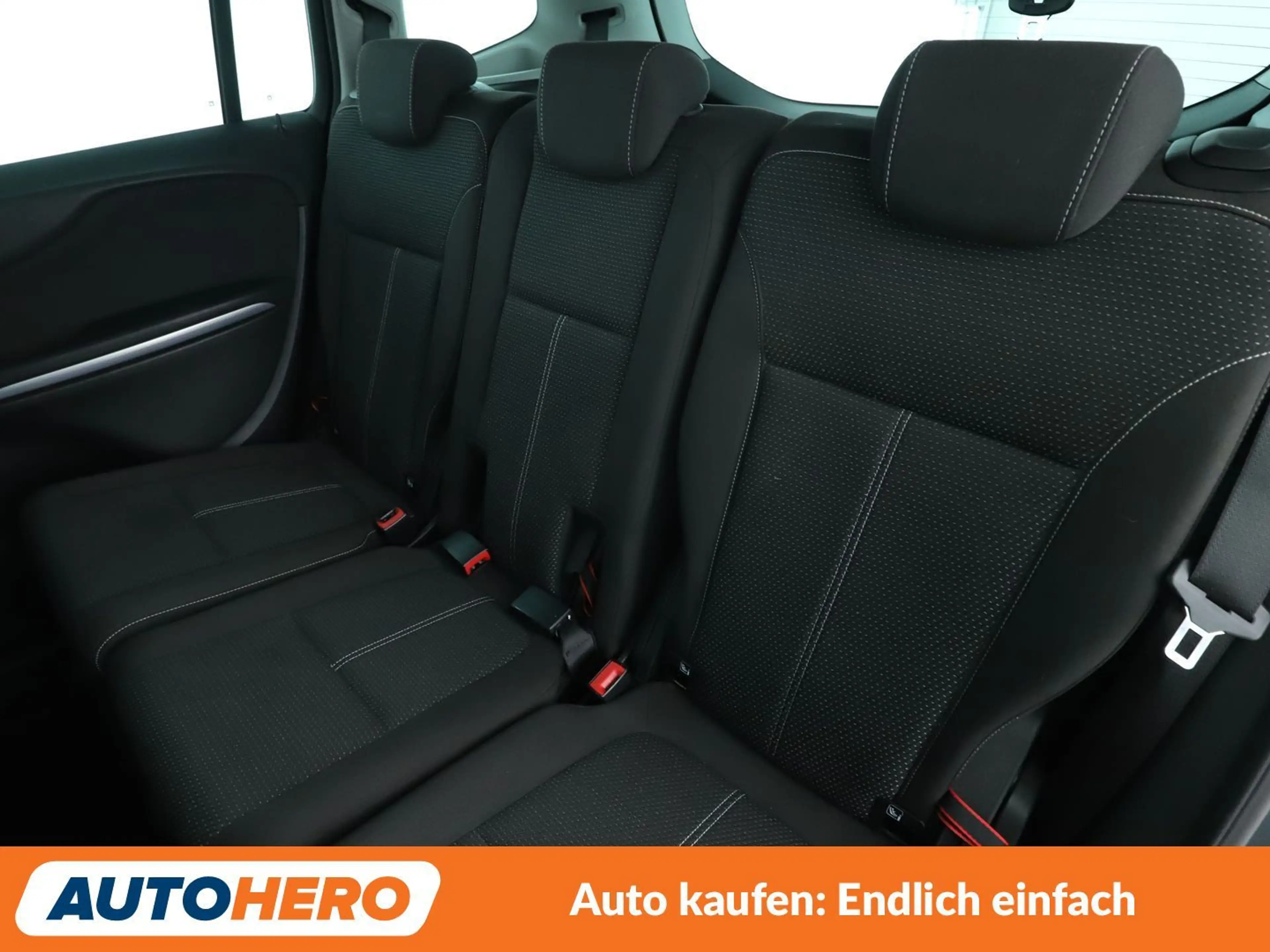 Opel Zafira Tourer 1.6 SIDI Turbo ON Aut*7-SITZER*NAVI*LED*TEMPO*CAM* — photo 14