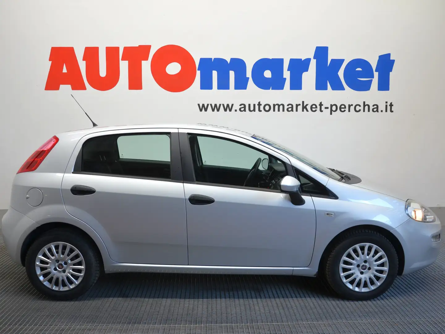 Fiat Punto 5p 1.3 mjt Street 75cv Argent - 2