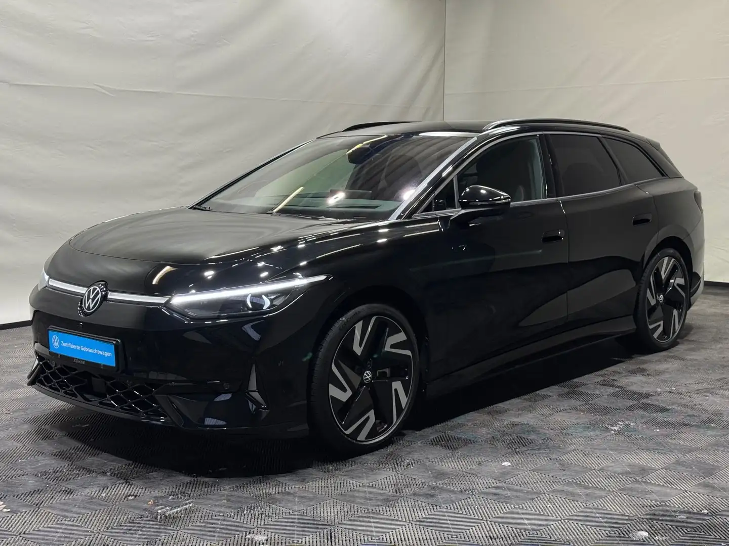 Volkswagen ID.7 Tourer GTX | MATRIX NAVI AHK HARMAN 360° Schwarz - 2