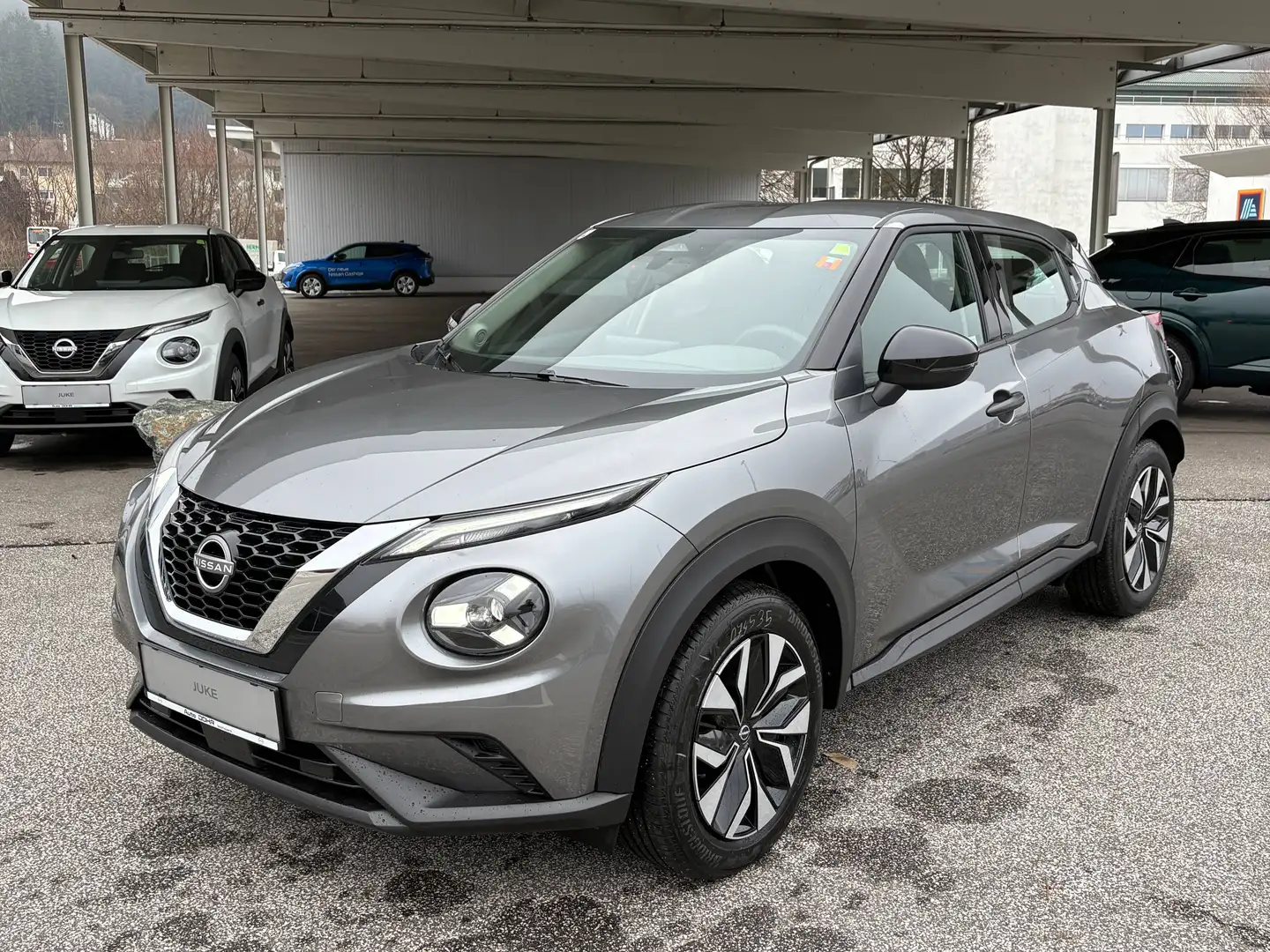 Nissan Juke Juke 1,0 DIG-T Acenta+ DCT Winterräder kostenlos Grau - 1