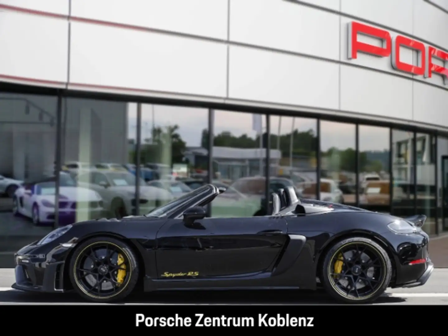 Porsche 718 Spyder RS Schwarz - 2