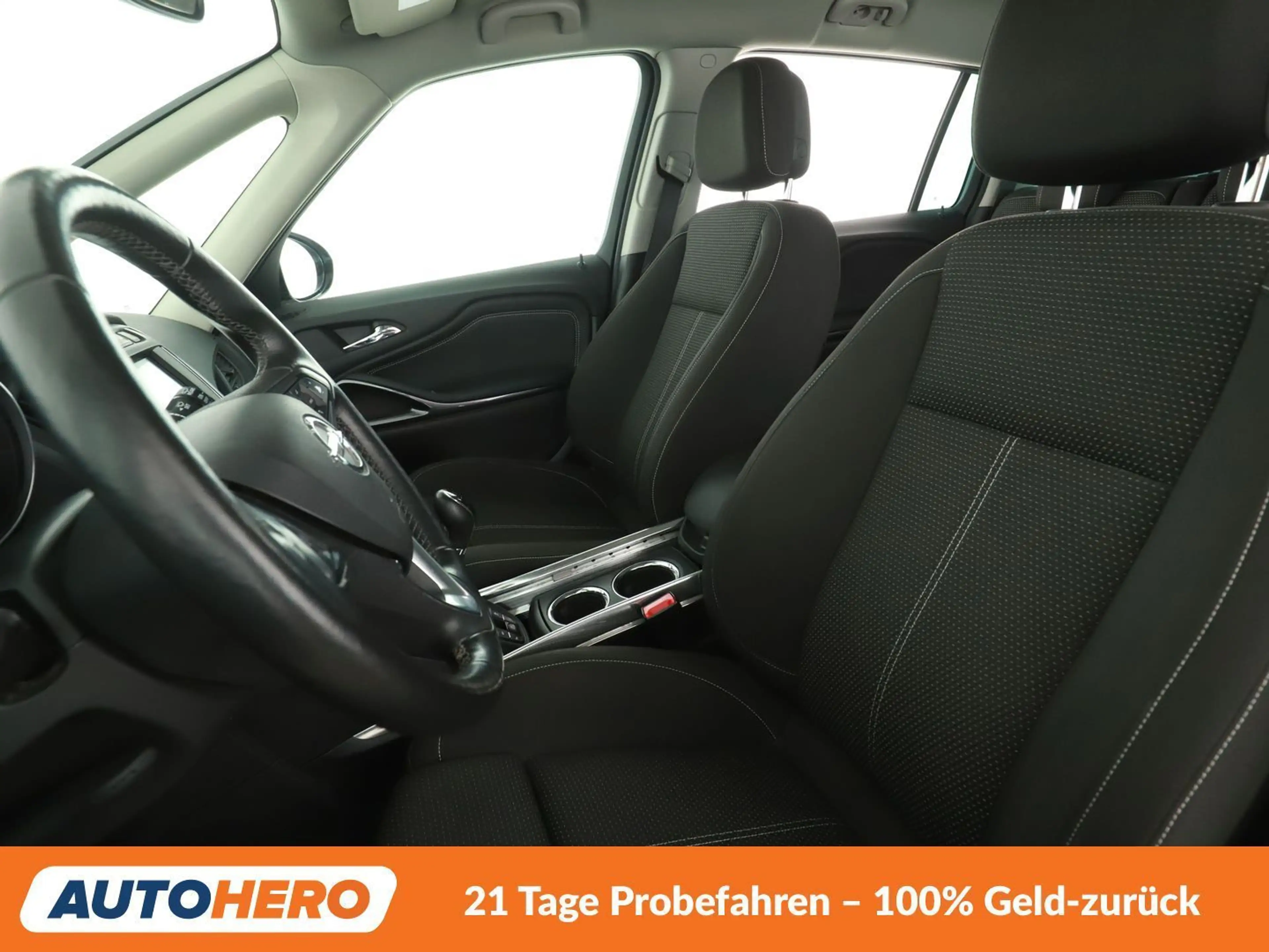 Opel Zafira Tourer 2.0 CDTI Innovation Start/Stop *NAVI*CAM*ACC*SHZ* — photo 10
