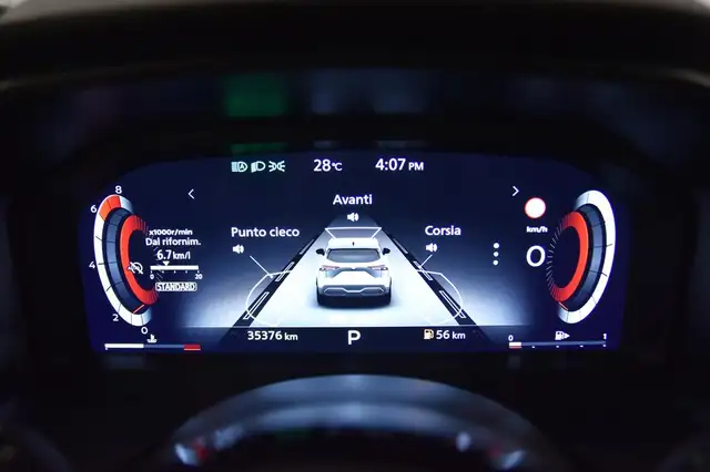 Nissan Qashqai view 8