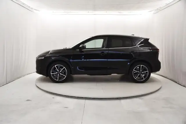 Nissan Qashqai view 2