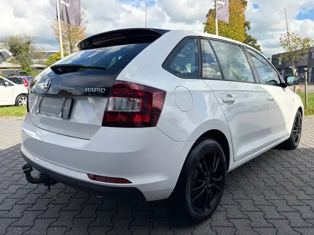 Skoda Rapid view 4