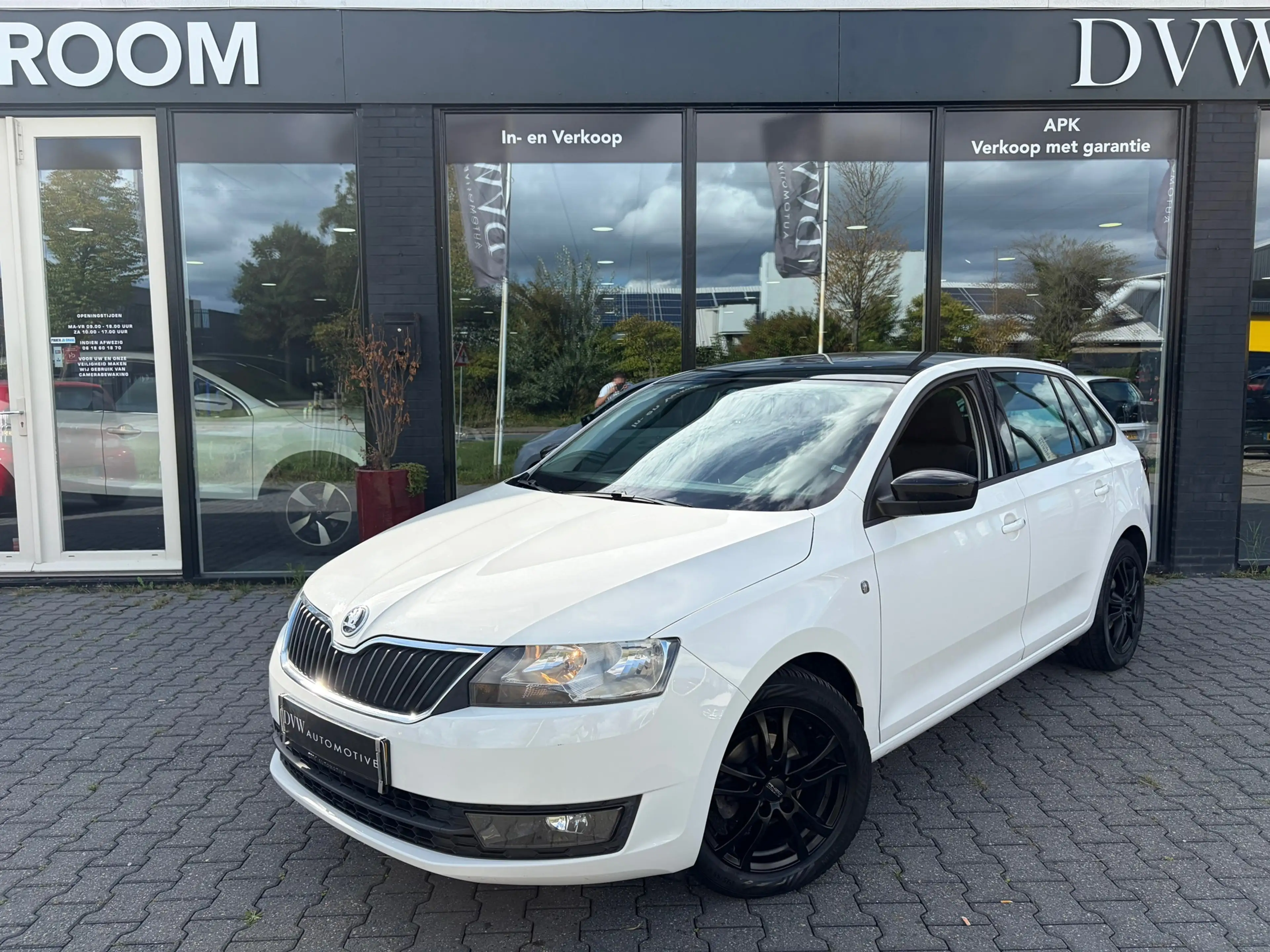 Skoda Rapid/Spaceback 1.2 TSI Greentech Style Edition, Panorama dak