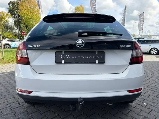 Skoda Rapid view 3
