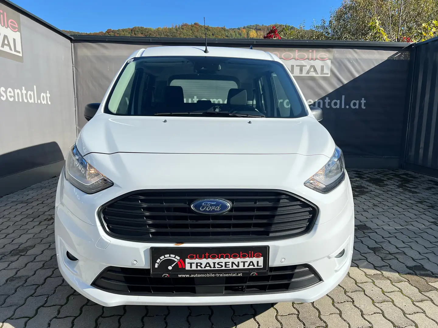 Ford Tourneo Connect Trend1.5 TDCI 100 Ps mit AHK Weiß - 2