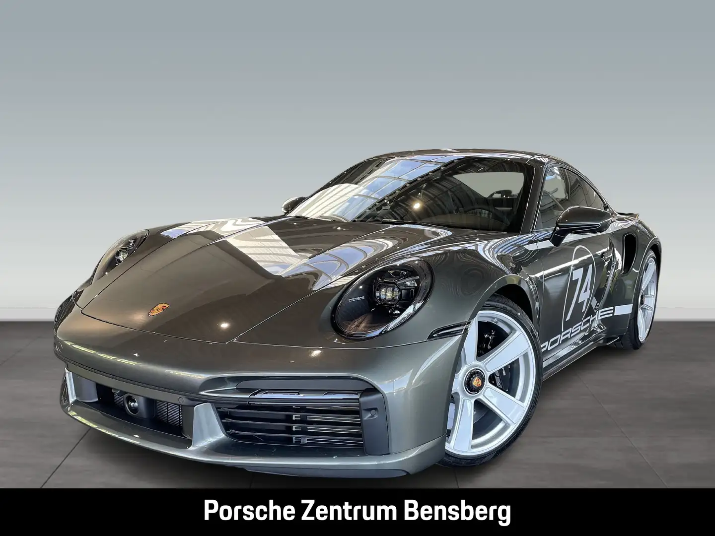 Porsche 992 911 Turbo 50 Jahre Grün - 1