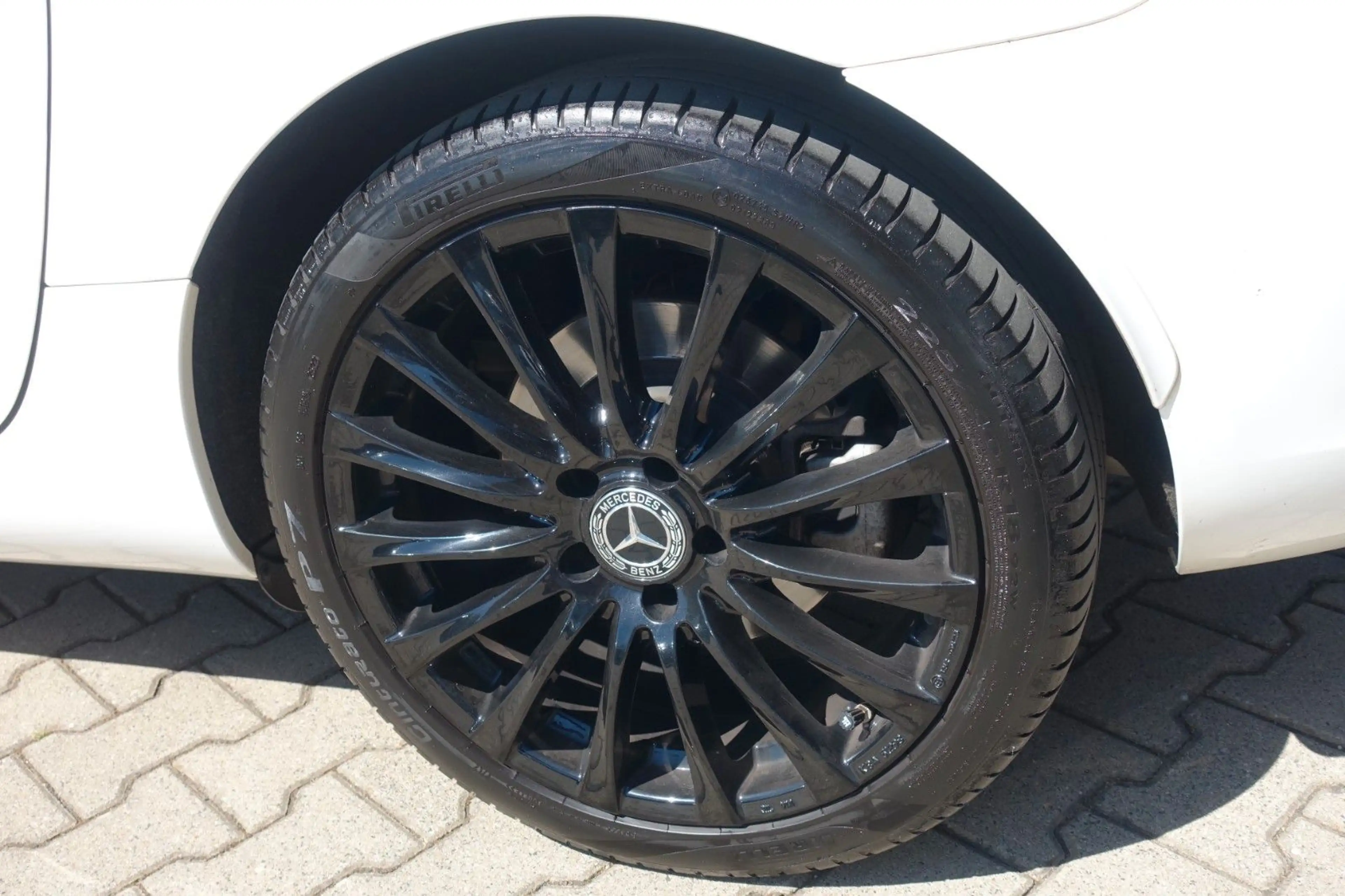 Mercedes-Benz SLC 180 Roadster | LEDER | NAVI | Einparkhilfe — photo 15